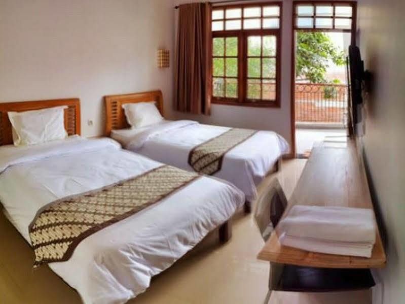 De' Halimun Guest House Bandung Exterior photo